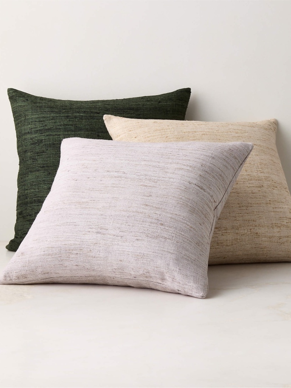 NWT Raj Lavender Silk Throw Pillow With Down-Alternative Insert 20"X20"